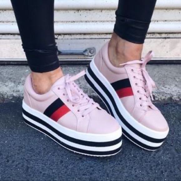 Platform sneakers - Picture 2 of 4